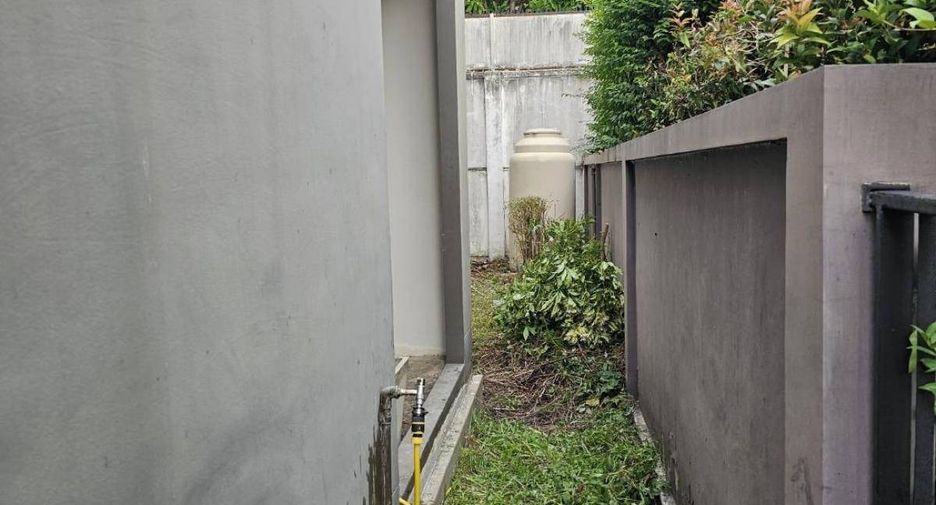 For sale 3 bedrooms house in Prawet, Bangkok