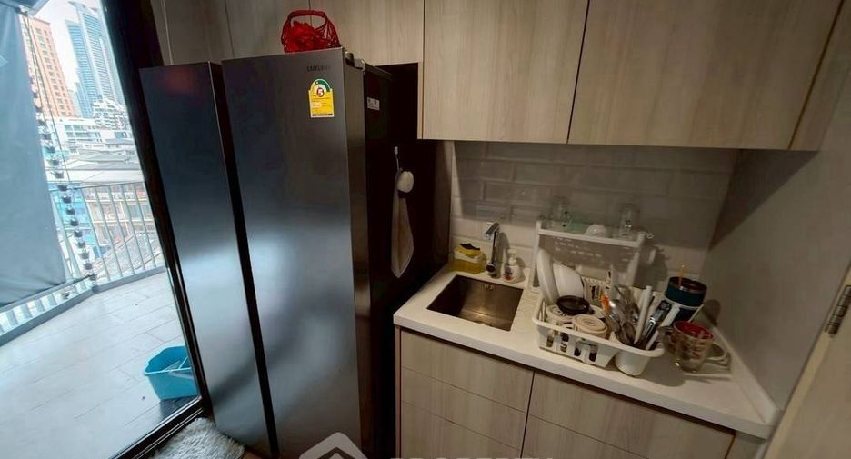 ขาย 3 ห้องนอน คอนโด ใน คลองเตย, กรุงเทพฯ