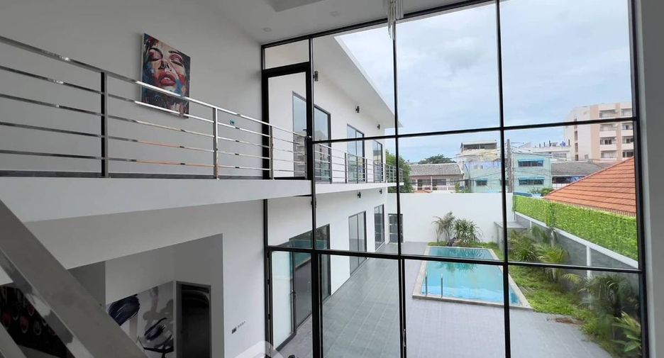 For rent and for sale 6 bedrooms villa in Bang Lamung, Chonburi