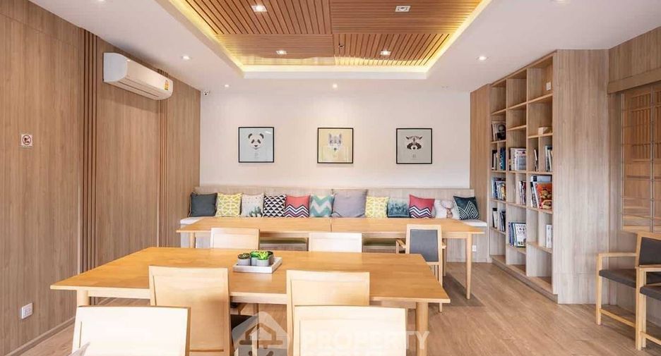 For sale 1 bed condo in Si Racha, Chonburi