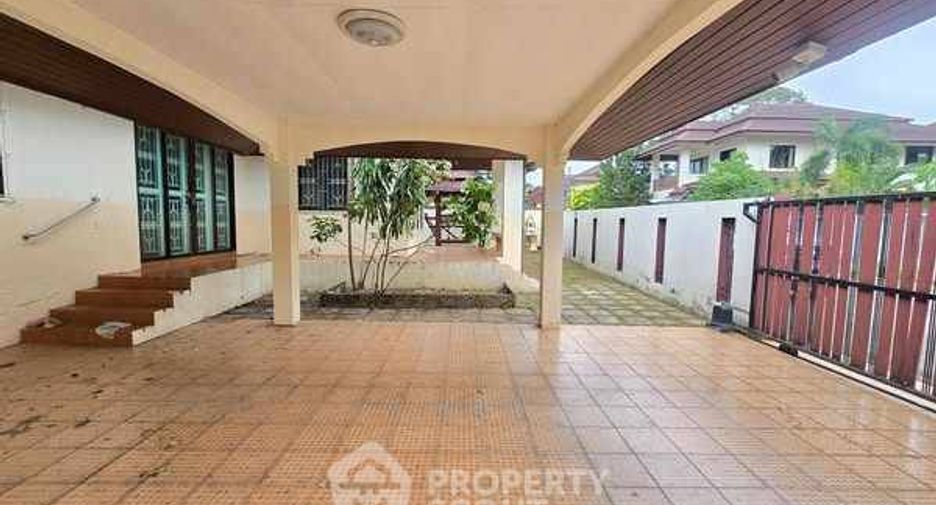 À vendre 2 chambres maison à Sattahip, Chonburi