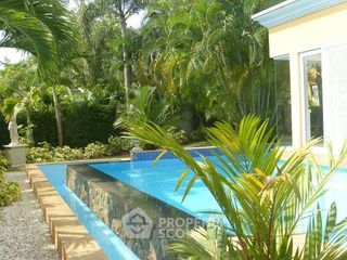 For sale 2 ベッドルーム villa in Bang Lamung, Chonburi