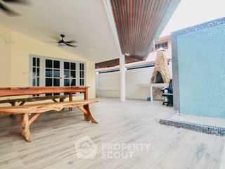 À vendre 4 chambres villa à Na Jomtien, Pattaya