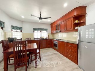 À vendre 4 chambres villa à Na Jomtien, Pattaya
