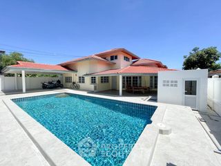 À vendre 4 chambres villa à Na Jomtien, Pattaya