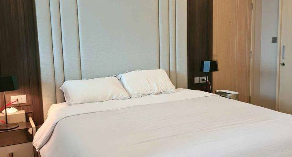 For sale 1 bed condo in Pathum Wan, Bangkok