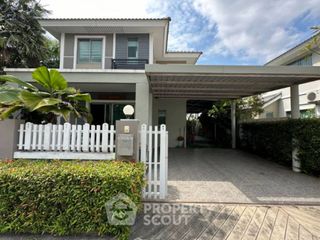 Haus zum Kauf mit 3 Zimmer in Si Racha, Chonburi