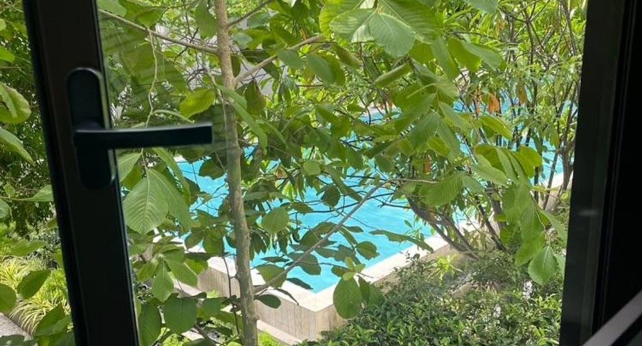 For sale 1 bed condo in Watthana, Bangkok