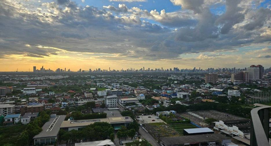 Condo en venta de 2 habitaciones en Bang Na, Bangkok