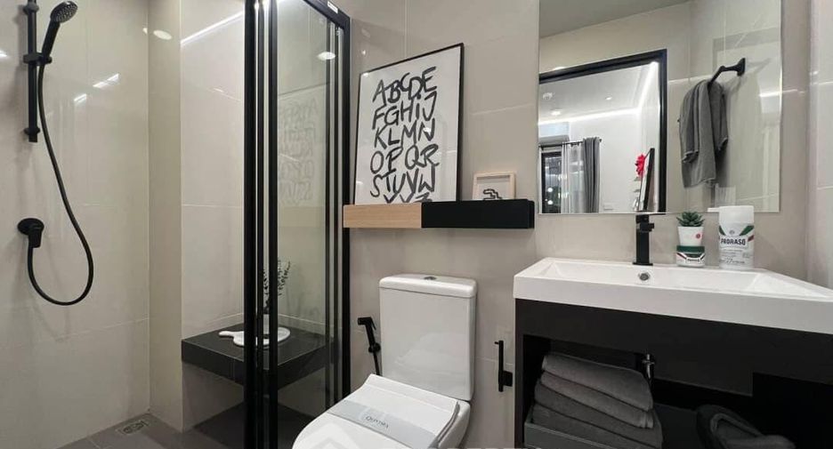 For sale 1 bed condo in Huai Khwang, Bangkok