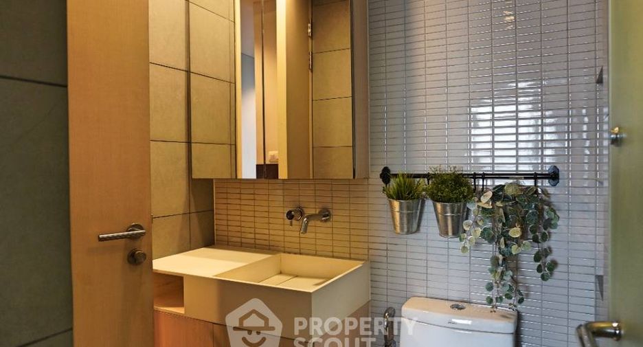 For sale 1 bed condo in Phaya Thai, Bangkok