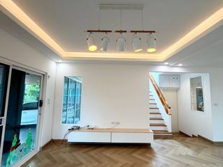 出售 3 卧室 独立屋 在 Khlong Sam Wa, 曼谷
