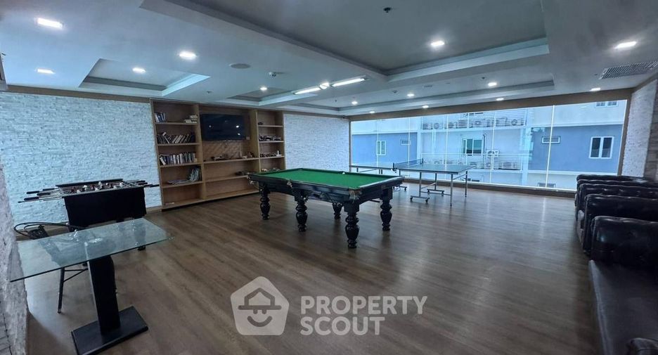 For sale 2 bedrooms condo in Pratumnak, Pattaya