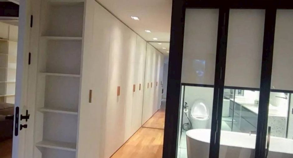 For sale 2 bedrooms condo in Watthana, Bangkok