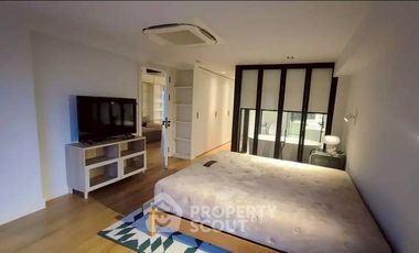For sale 2 bedrooms condo in Watthana, Bangkok