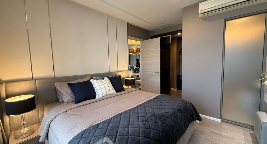 For sale 2 bedrooms condo in Sathon, Bangkok