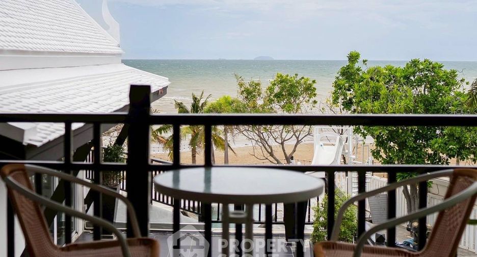 For sale 7 bedrooms villa in Jomtien, Pattaya