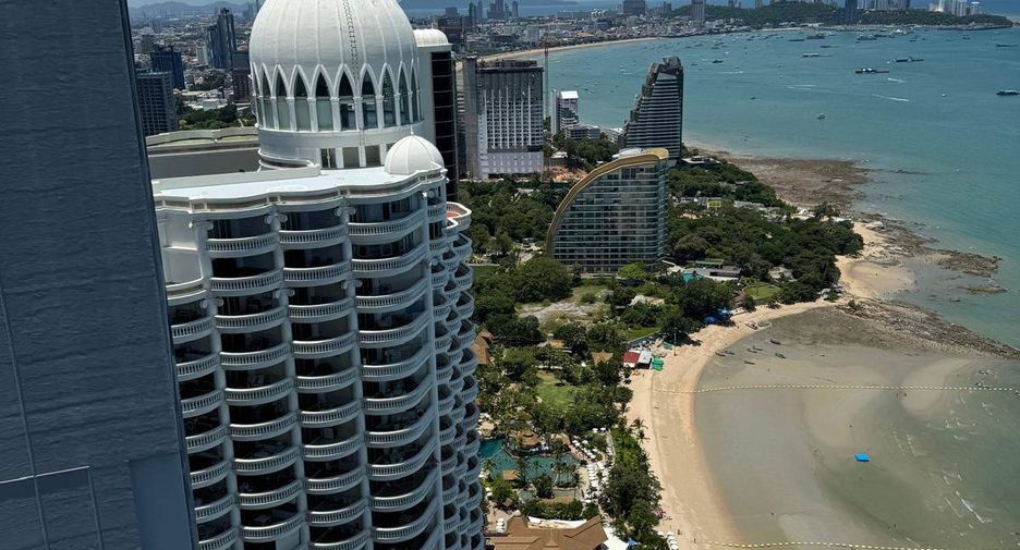 Condo en venta de 3 habitaciones en Bang Lamung, Chonburi