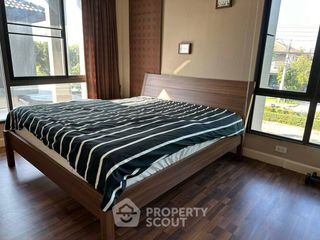 For sale 3 ベッドルーム house in Khlong Sam Wa, Bangkok
