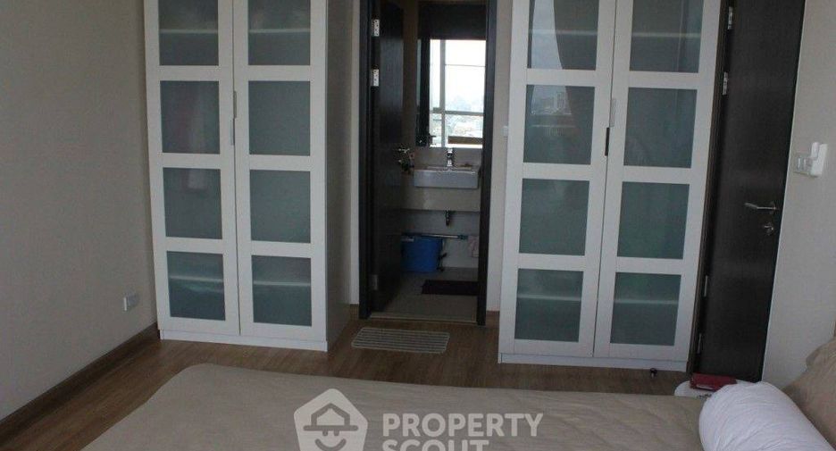 For sale 1 bed condo in Khlong Toei, Bangkok