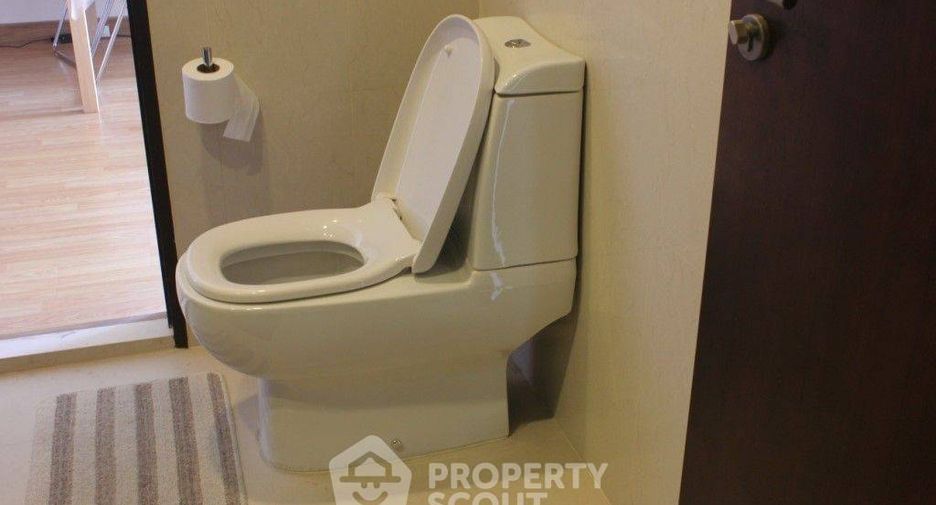 For sale 1 bed condo in Khlong Toei, Bangkok