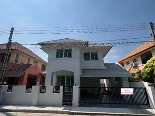 Продажа 3 спальни дом в Mueang Chon Buri, Чонбури