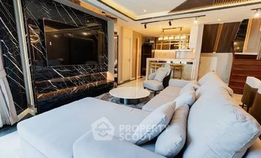 À vendre 3 chambres condo à Huai Khwang, Bangkok