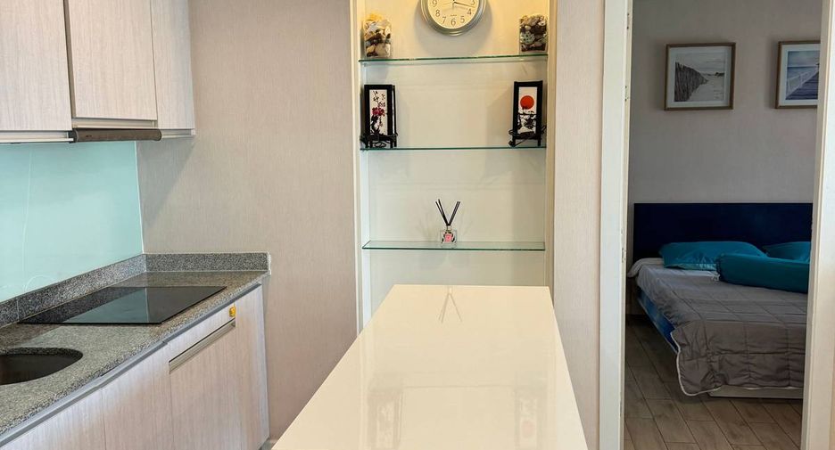 For sale 2 bedrooms condo in Jomtien, Pattaya