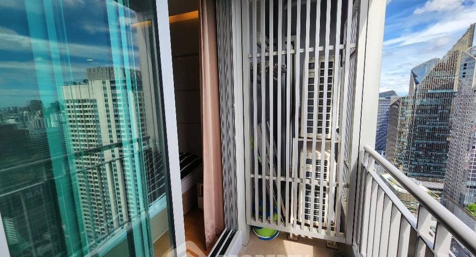 For sale 1 bed condo in Watthana, Bangkok