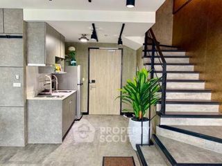 For sale 2 bedrooms condo in Huai Khwang, Bangkok