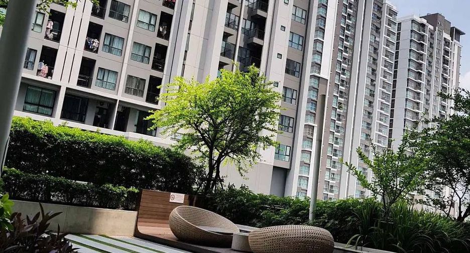 For sale 1 bed condo in Huai Khwang, Bangkok