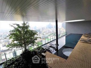 For sale 2 bedrooms condo in Sathon, Bangkok