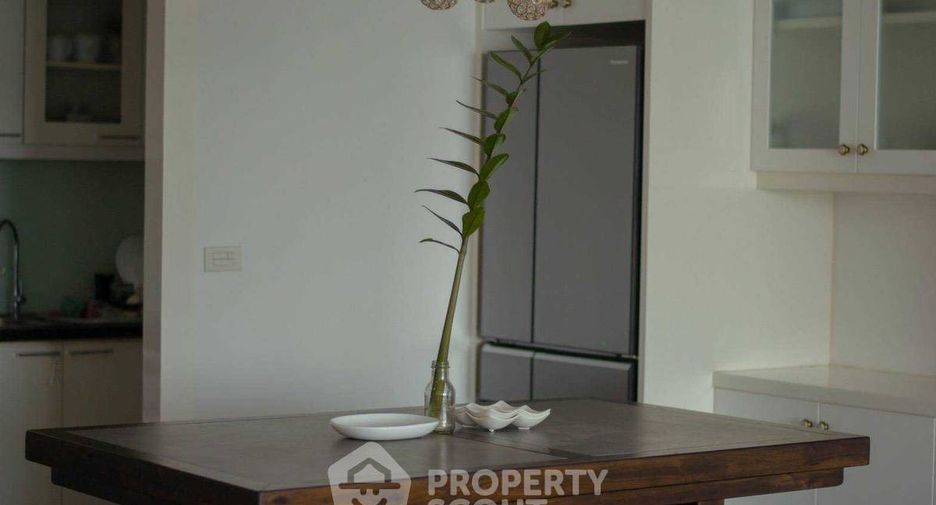 For sale 2 bedrooms condo in Dusit, Bangkok