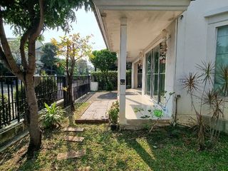 出售 3 卧室 独立屋 在 Bang Khun Thian, 曼谷