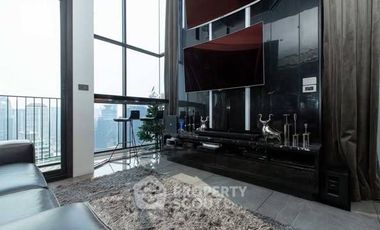 For sale 2 bedrooms condo in Watthana, Bangkok