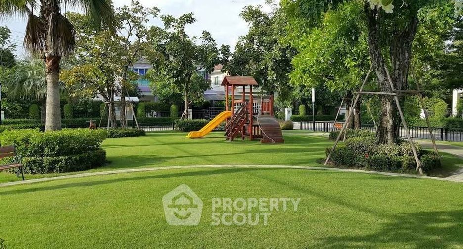 For sale 3 bedrooms house in Phasi Charoen, Bangkok