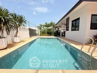 À vendre 3 chambres villa à Bang Lamung, Chonburi