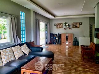 For sale 4 bedrooms house in Bang Lamung, Chonburi