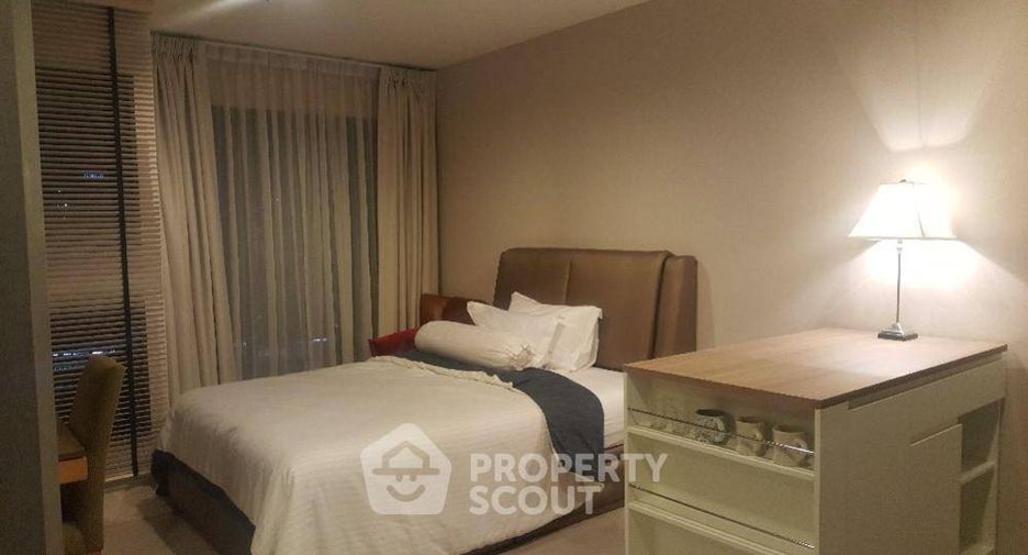 For sale 1 bed condo in Khlong Toei, Bangkok