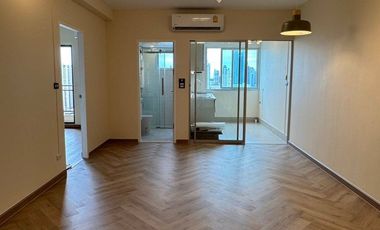 For sale 1 bed condo in Watthana, Bangkok