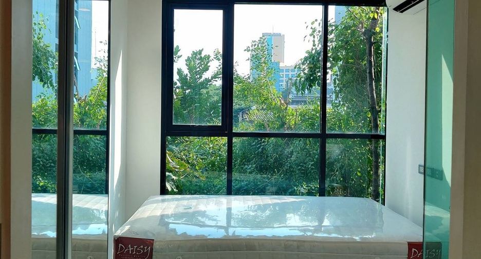 Wohnung zum Kauf mit 1 Zimmer in Khlong Toei, Bangkok
