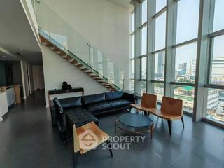 Продажа 4 спальни кондо в Сатхон, Бангкок