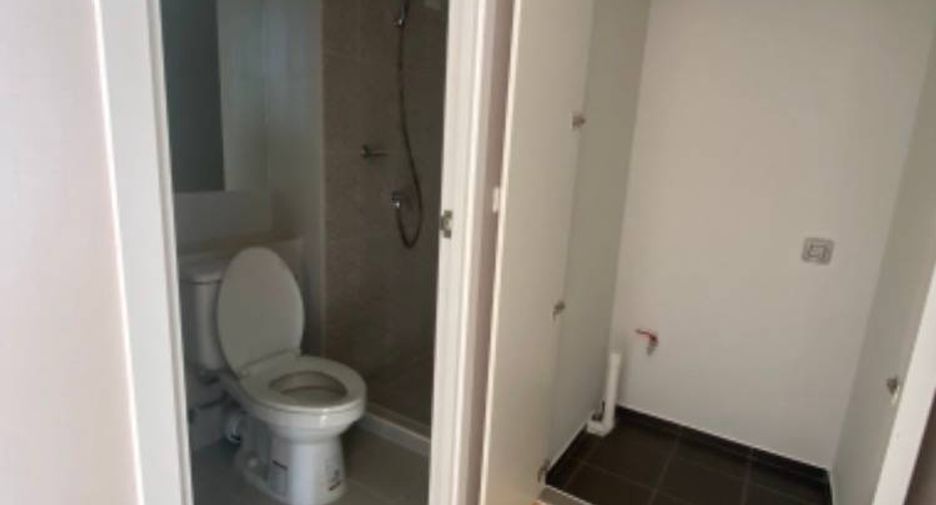 For sale 2 bedrooms condo in Bang Phlat, Bangkok