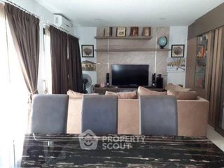 For sale 5 bedrooms house in Mueang Chon Buri, Chonburi