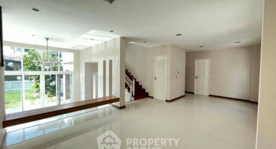 Haus zum Kauf mit 4 Zimmer in Bueng Kum, Bangkok