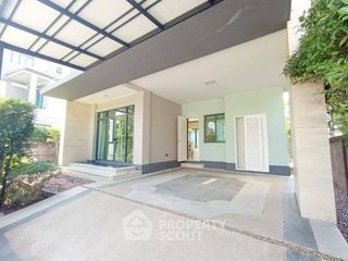 For sale 4 bedrooms house in Bueng Kum, Bangkok