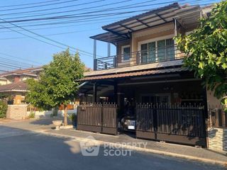 For sale 4 ベッドルーム townhouse in Bang Khae, Bangkok