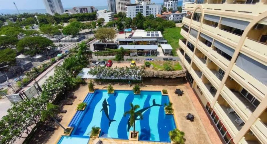 For sale 3 bedrooms condo in Pratumnak, Pattaya