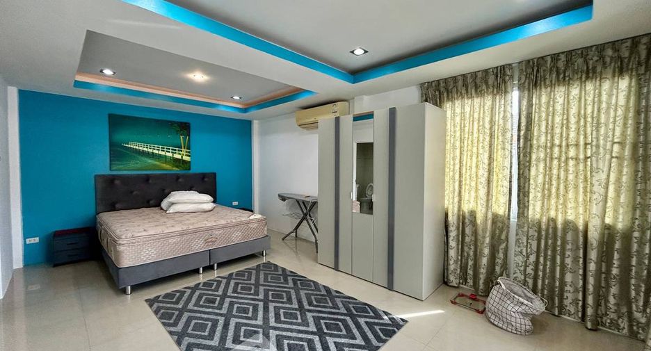 For sale 3 bedrooms villa in Jomtien, Pattaya