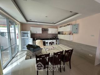 For sale 3 bedrooms villa in Bang Lamung, Chonburi